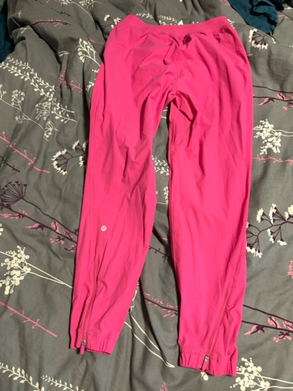 Lululemon Adapted State Joggers size 8 sonic pink